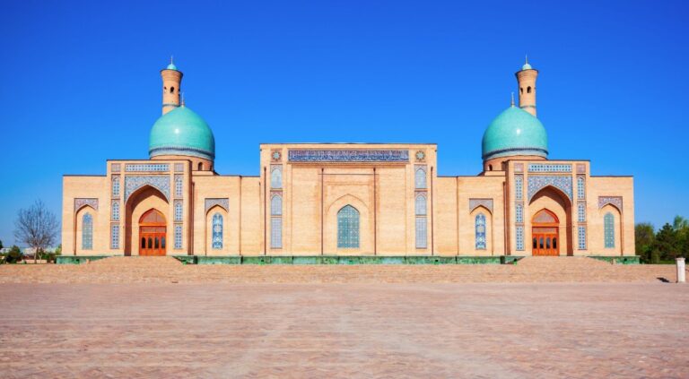 PIELGRZYMKA DO UZBEKISTANU. Opieka duchowa ks. prof. Mariusz Rosik