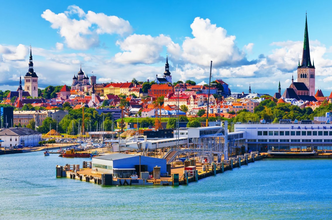 PIELGRZYMKA DO KRAJÓW NADBAŁTYCKICH-  Wilno, Ryga, Tallin, Helsinki | Opieka duchowa: ks Andrzej Chmiel