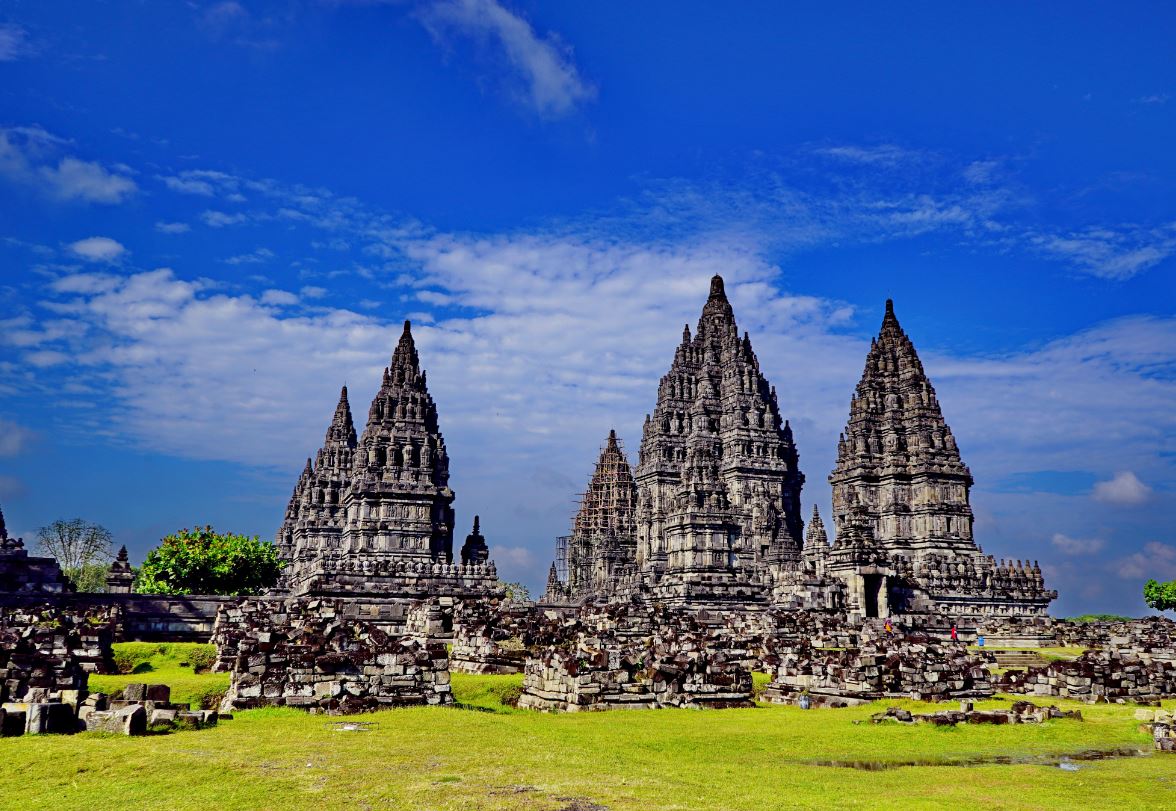 2. Światynie: Borobudur i Panbranan