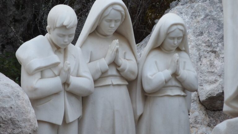 PIELGRZYMKA DO PORTUGALII ORAZ SANTIAGO DE COMPOSTELA - Śladami Matki Bożej Fatimskiej i św. Jakuba Apostoła