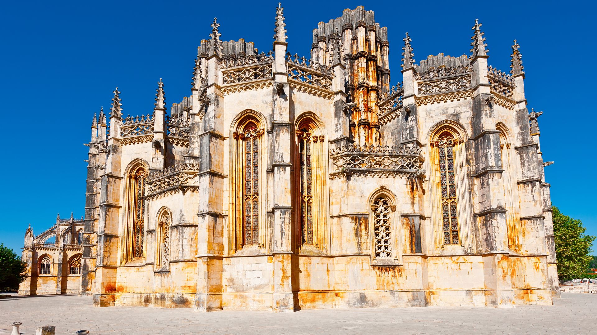 PIELGRZYMKA DO PORTUGALII z Santiago de Compostela |  Opieka duchowa: Ks. Andrzej Bienia - RADIO FARA